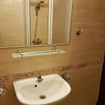 Family Vintegra شقة